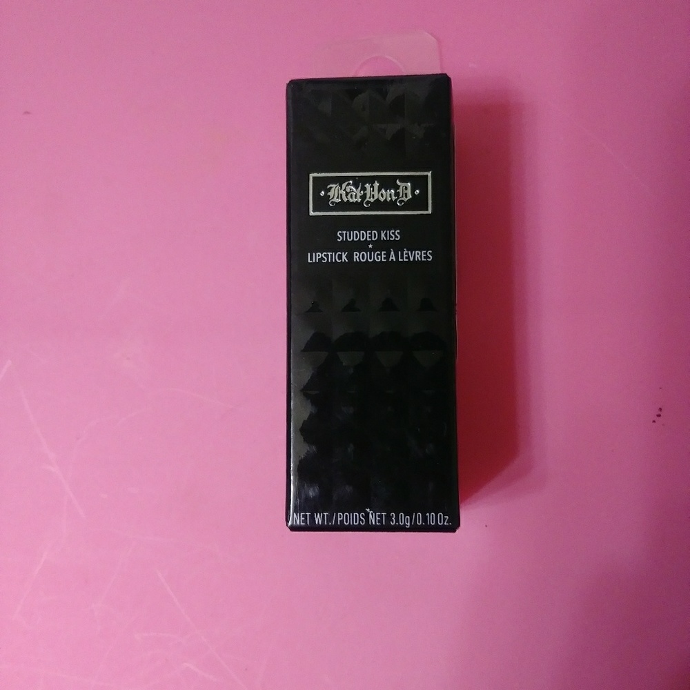 Kat Von D Studded Kiss CATHEDRAL